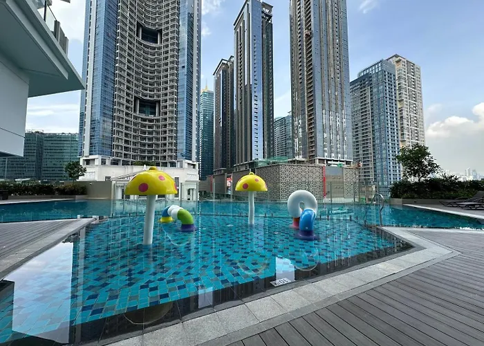 The Cornerstone: Charming 3br W/ Washer Uptown Bgc * Manila