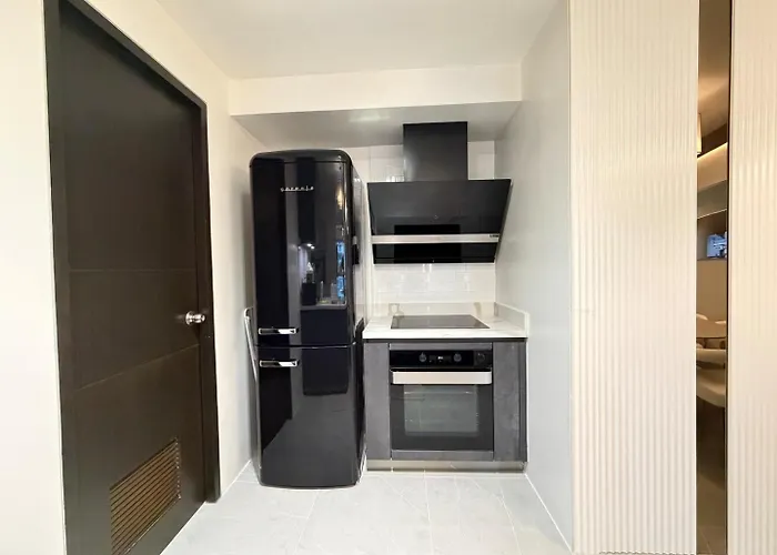 The Cornerstone: Charming 3br W/ Washer Uptown Bgc Apartamento Manila