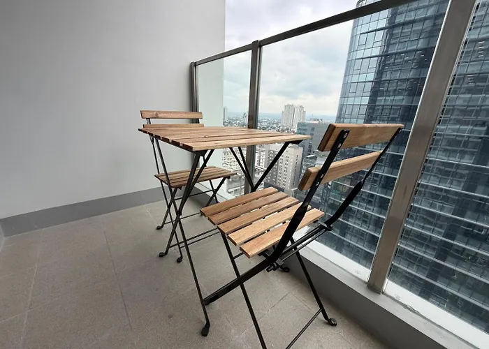 The Cornerstone: Charming 3br W/ Washer Uptown Bgc Manila