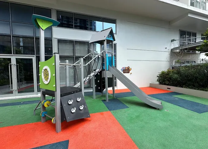 The Cornerstone: Charming 3br W/ Washer Uptown Bgc Apartamento